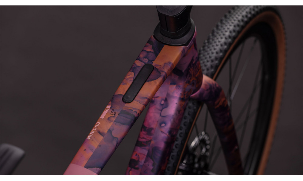 Dviratis Cube Nuroad C:62 EX shiftblush'n'art 2026 - 3