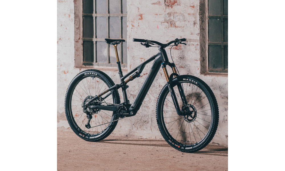 Elektrinis dviratis Cube AMS Hybrid ONE44 C:68X SLT 400X 29 carbon'n'golddust 2025 - 28