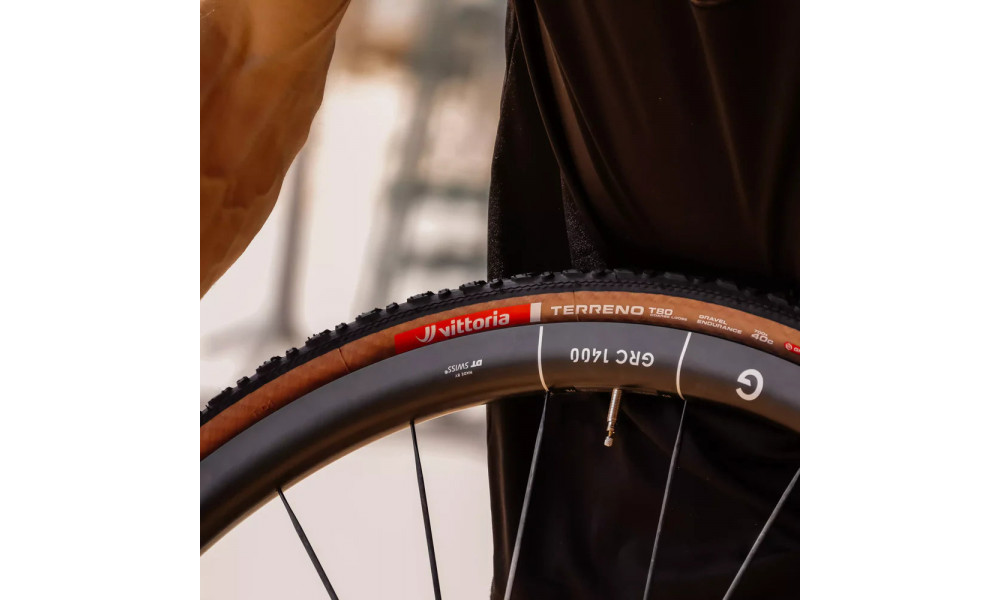 Padanga 28" Vittoria Terreno T80 Coarse loose G2.0 TLR Fold 700x45c / 45-622 Gravel Endurance brown-black - 4