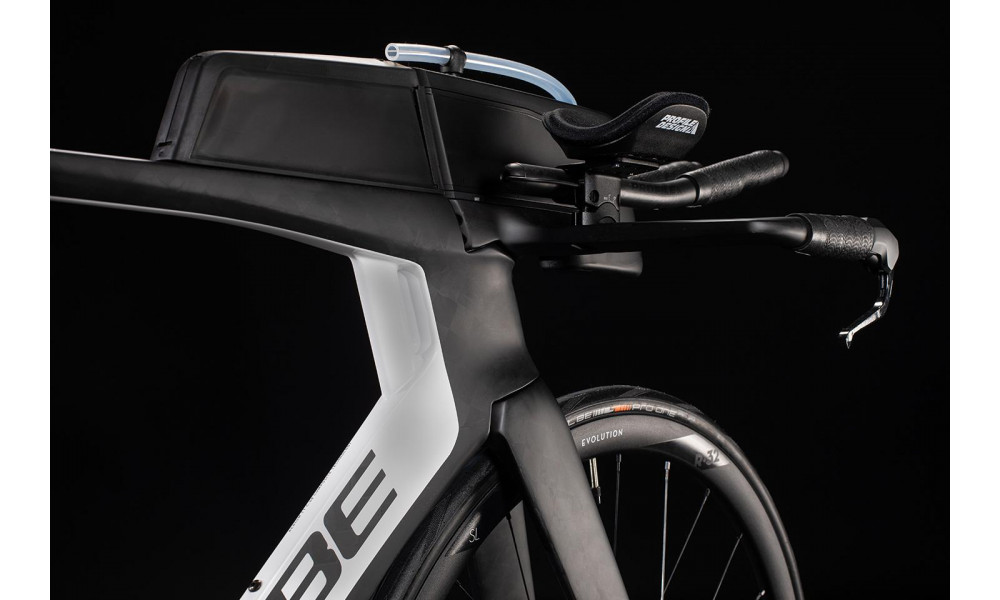 Dviratis Cube Aerium C:68 TT SL LOW carbon'n'white 2020 - 2