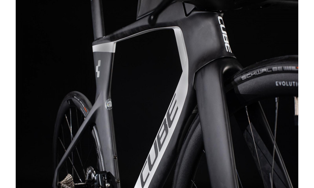 Dviratis Cube Aerium C:68 TT SL LOW carbon'n'white 2020 - 3
