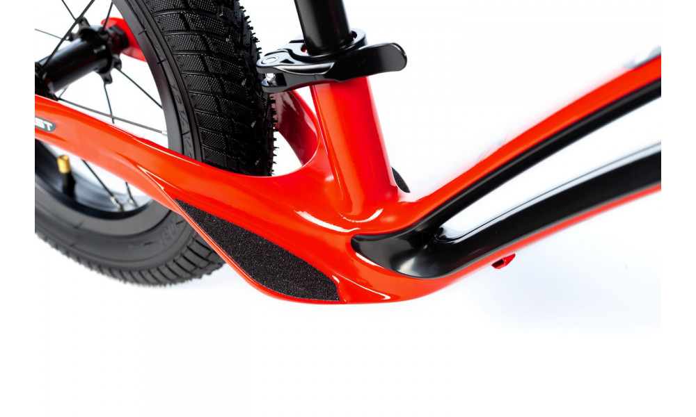 Balansinis dviratukas Karbon First red-black - 3