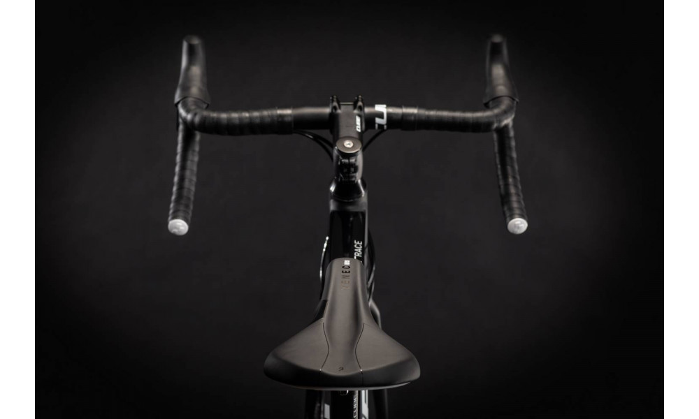Dviratis Cube Attain Race black'n'white 2021 - 2