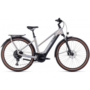 Elektrinis dviratis Cube Touring Hybrid Pro 625 Trapeze pearlysilver'n'black 2023