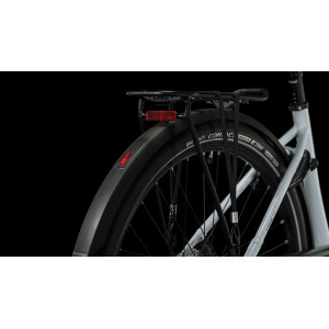 Elektrinis dviratis Cube Supreme Hybrid EXC 625 Easy Entry flashwhite'n'black 2024